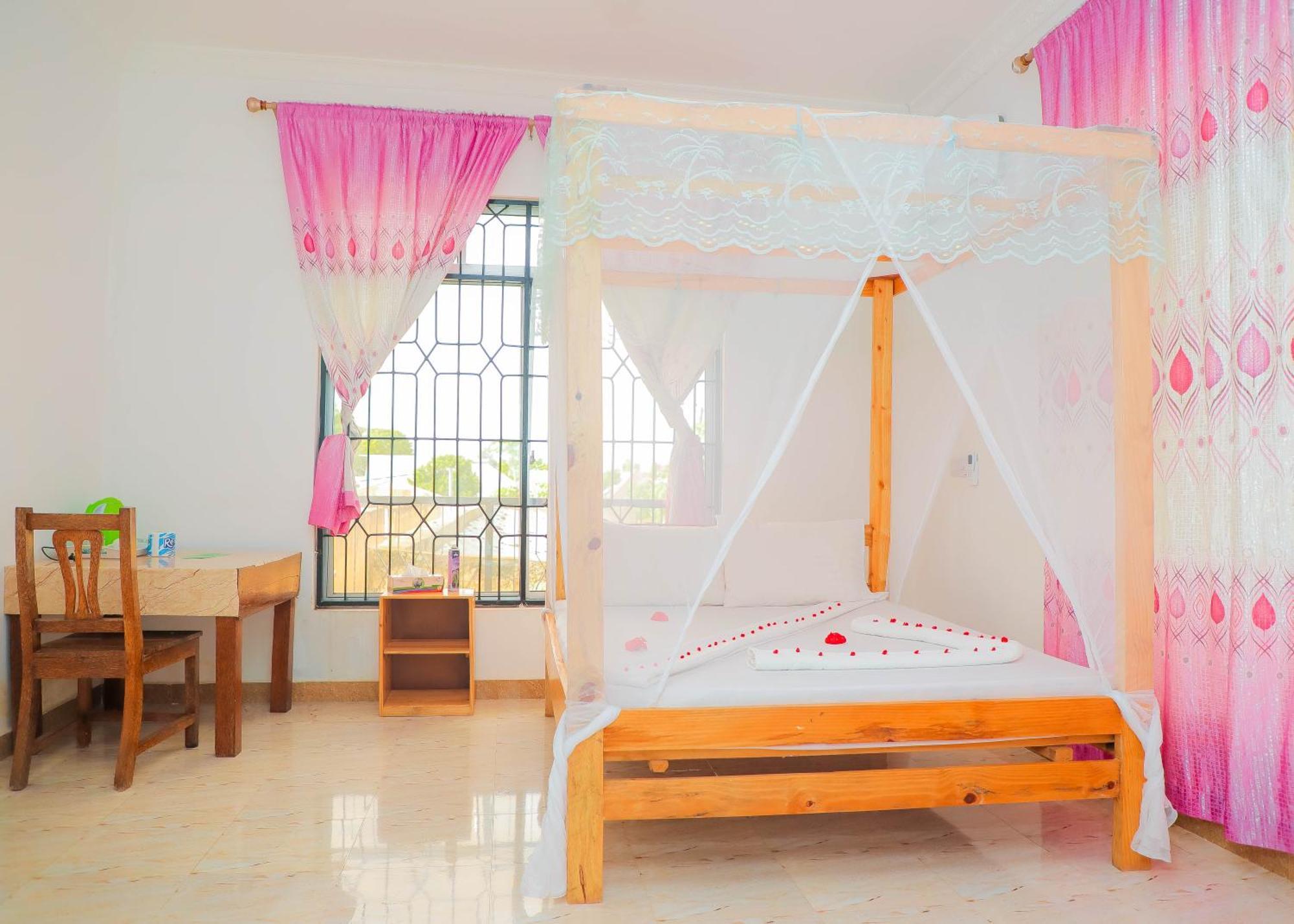 مبيت وإفطار نونغوي Raha House المظهر الخارجي الصورة